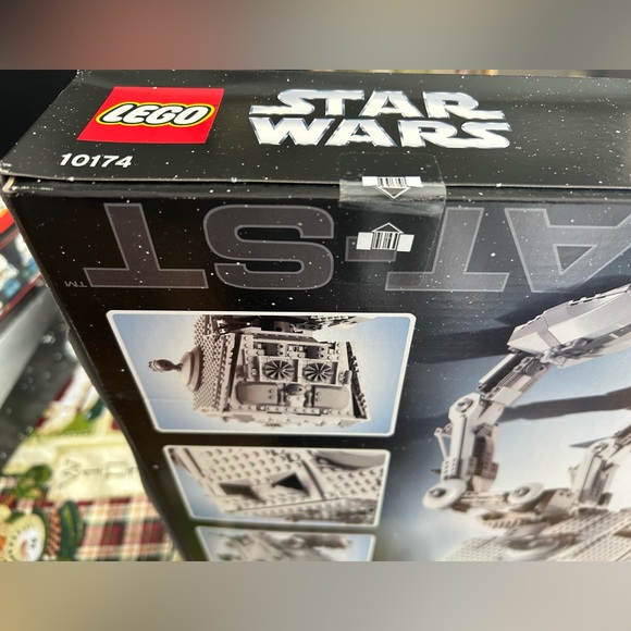 LEGO Star Wars Ultimate Collector's AT-ST 10174 - Picture 6 of 16